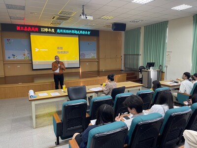 國立嘉義高商113學年度應用英語科專題成果發表會